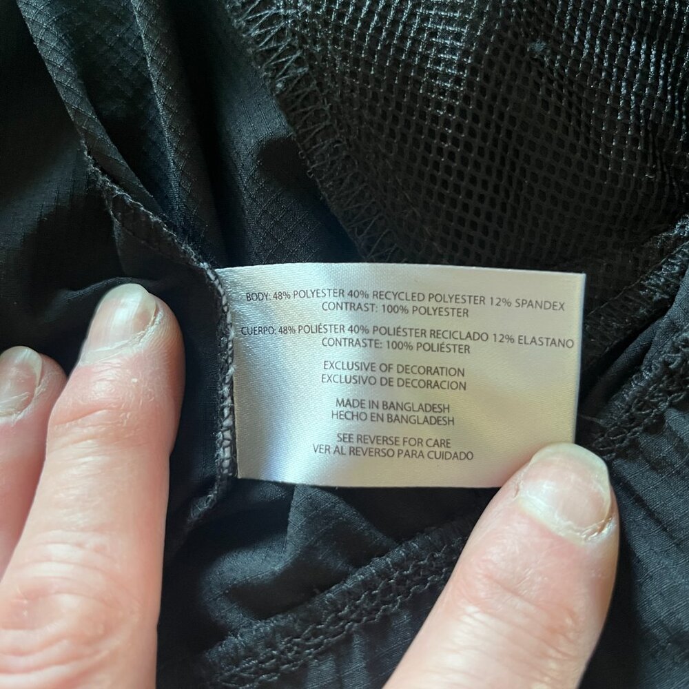 Women's Eddie Bauer Hooded windbreaker. Black size Medium - Picture 10 of 11